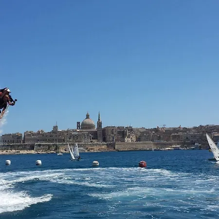 Boat Ms Cutty Jean Sliema